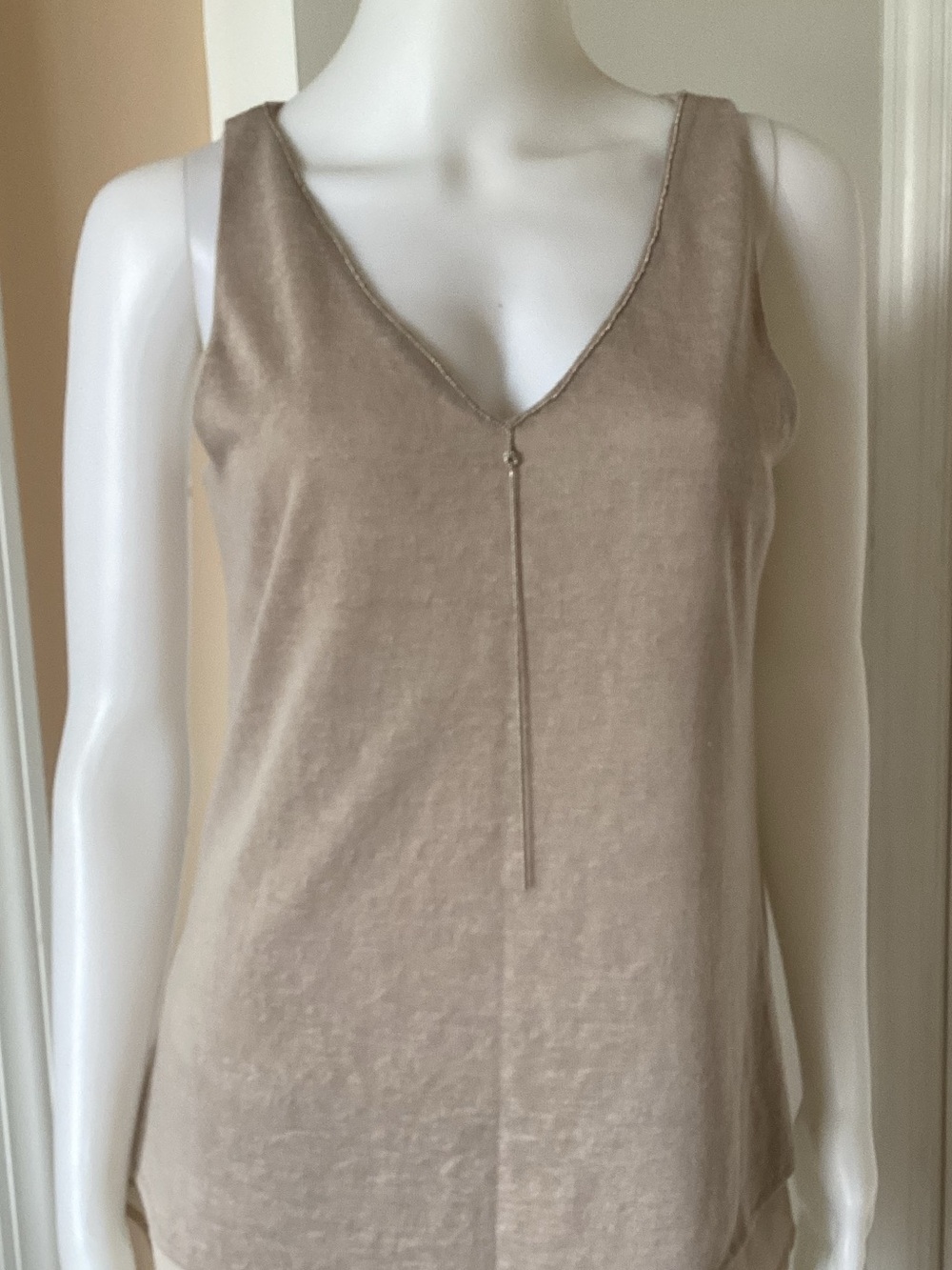 crosby. Beige V-Neck top.